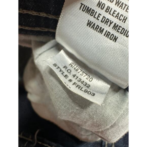 Buckle Reclaim Denim Jeans Men 38L x33 Relaxed Dark Wash Cotton Stretch - Picture 9 of 9